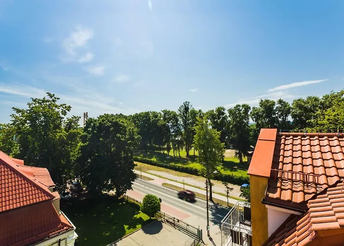 43 Z Widokiem Na Jezioro - *